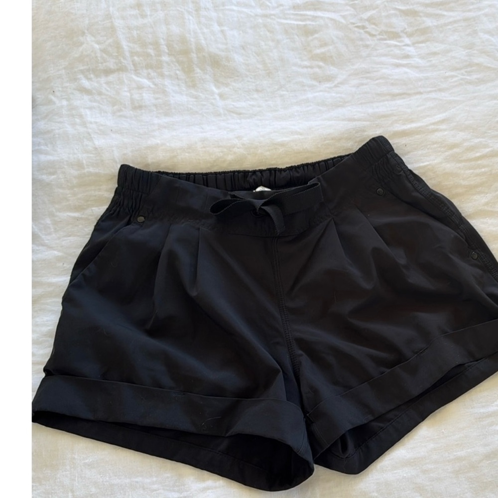 lululemon athletica Black Athletic Shorts Sleek Design Moisture-Wicking